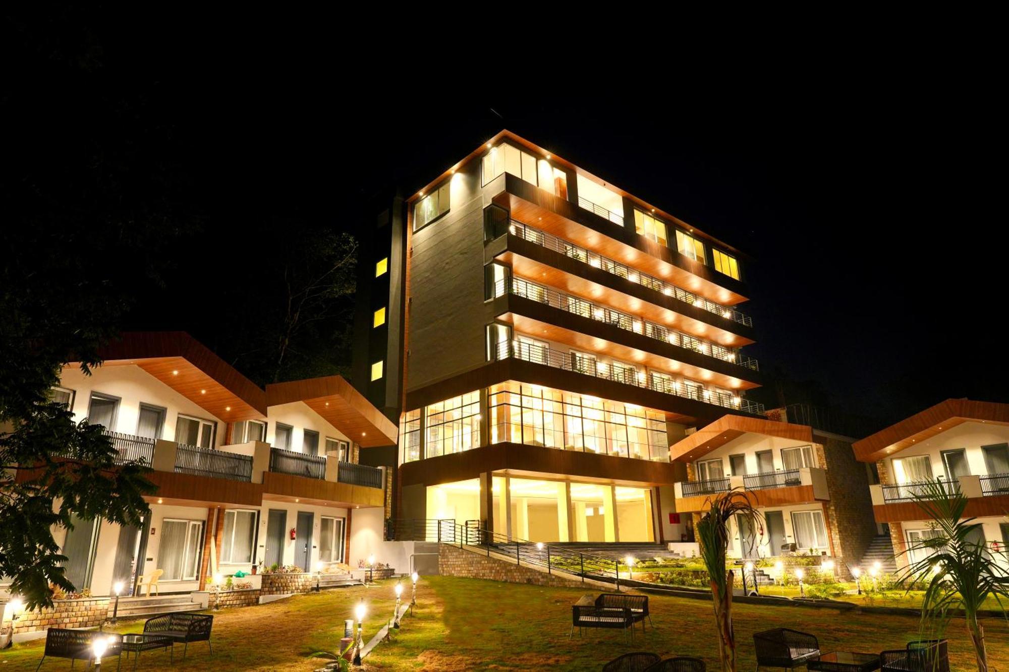 Dls Divine River Resort And Spa, רישיקש מראה חיצוני תמונה