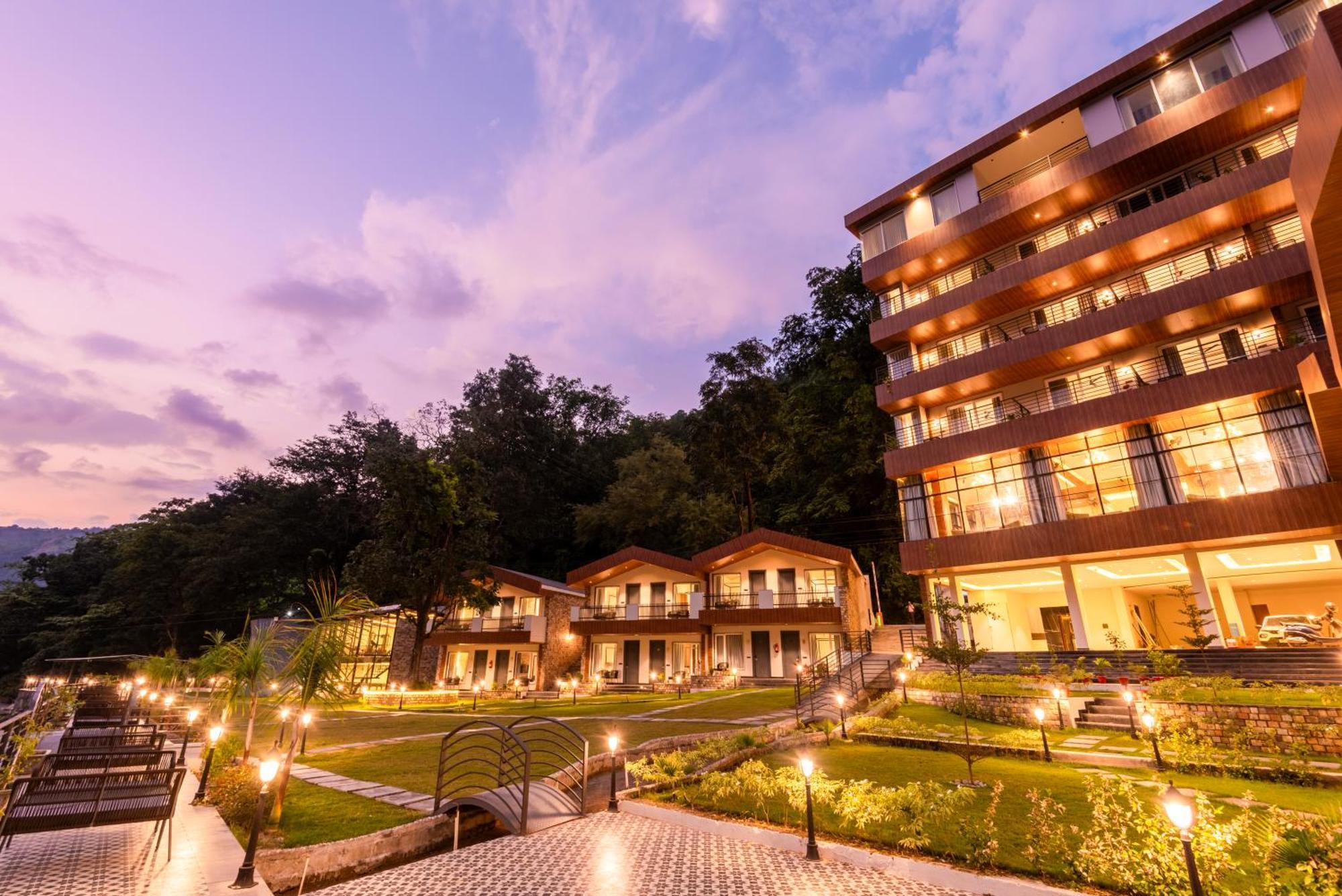 Dls Divine River Resort And Spa, רישיקש מראה חיצוני תמונה