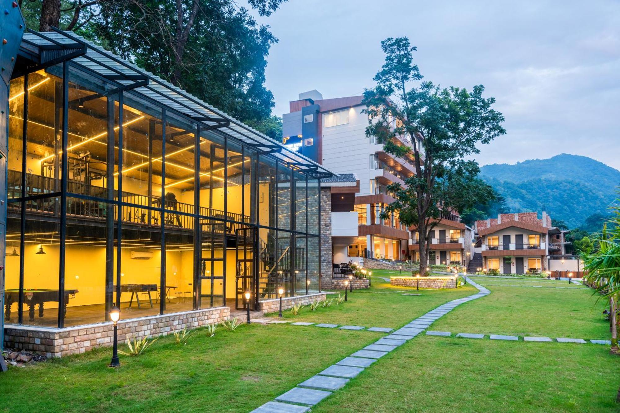 Dls Divine River Resort And Spa, רישיקש מראה חיצוני תמונה